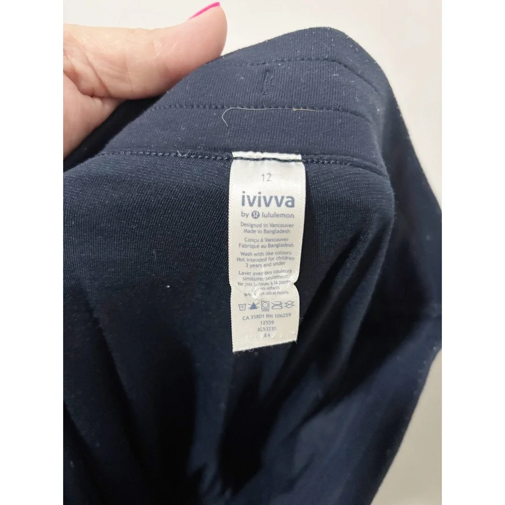 Ivivva Rhythmic Live to Dance Ruched Pants Girls 12 Navy Blue Drawstring Pockets